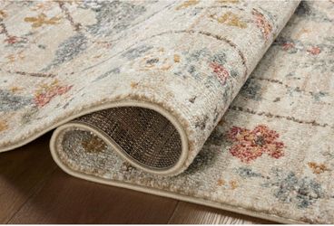 Area rug - floral - vintage look