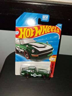 RARE DATSUN 240Z HOTWHEELS NEW IN ORIGINAL PACKAGE