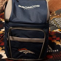 Rawlings | NFL Soft-Sided Backpack Cooler | 32-Can Capacity | All NFL Team Options