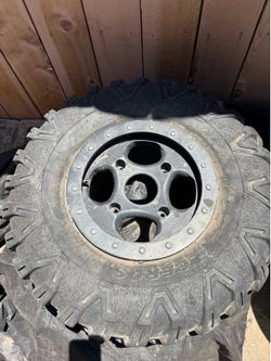 Polaris Razor Rim/Tire