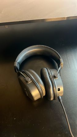 Black Over-Ear Wired Headphones