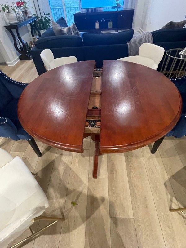 Solid Wood Dining Table And Chairs $250 OBO