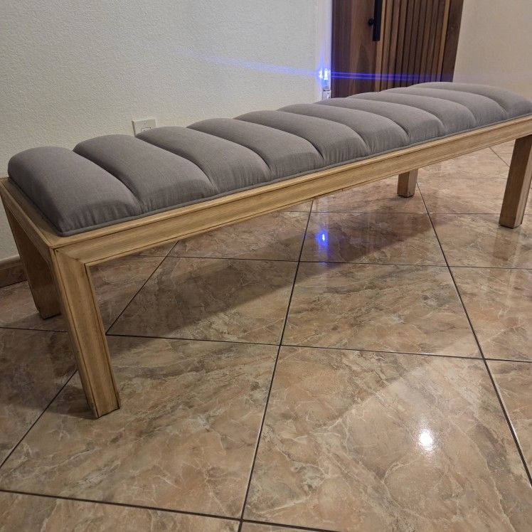 End of Bed Bench/ Banca para cama/ Home Decor/ Decoracion De Casa/ Wood/ Upholstery