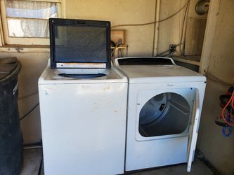 Washer and dryer set