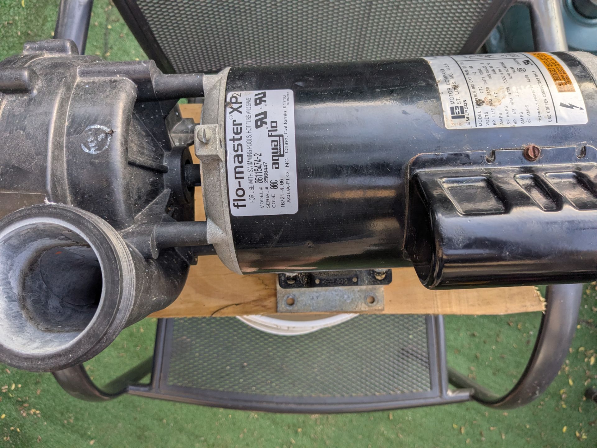 240 volt pool or hot tub pump. 1.5 HP Flo-Master XP2
