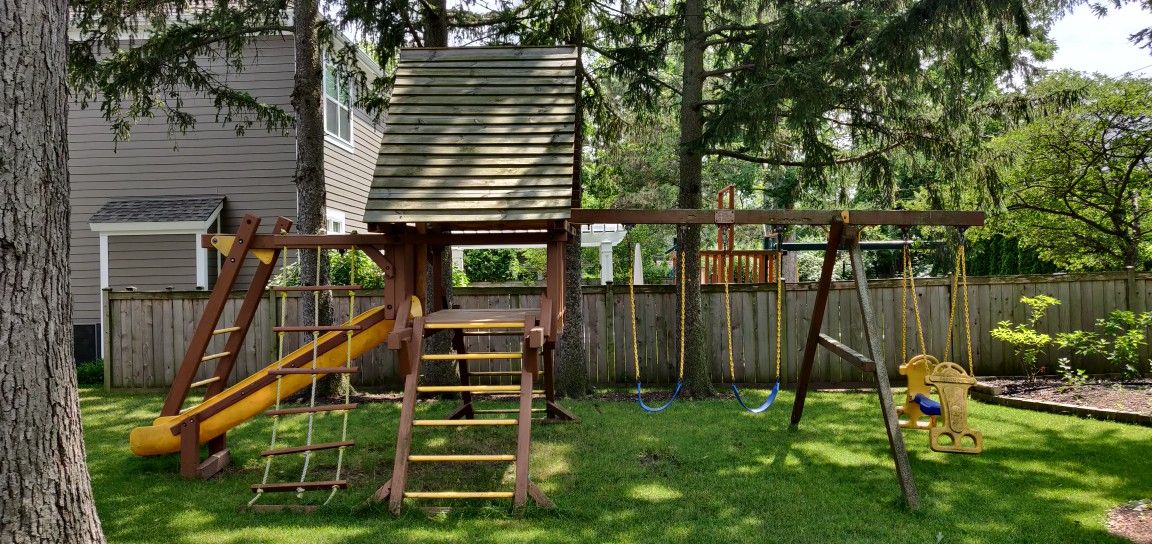 Rainbow Swingset Swing Set