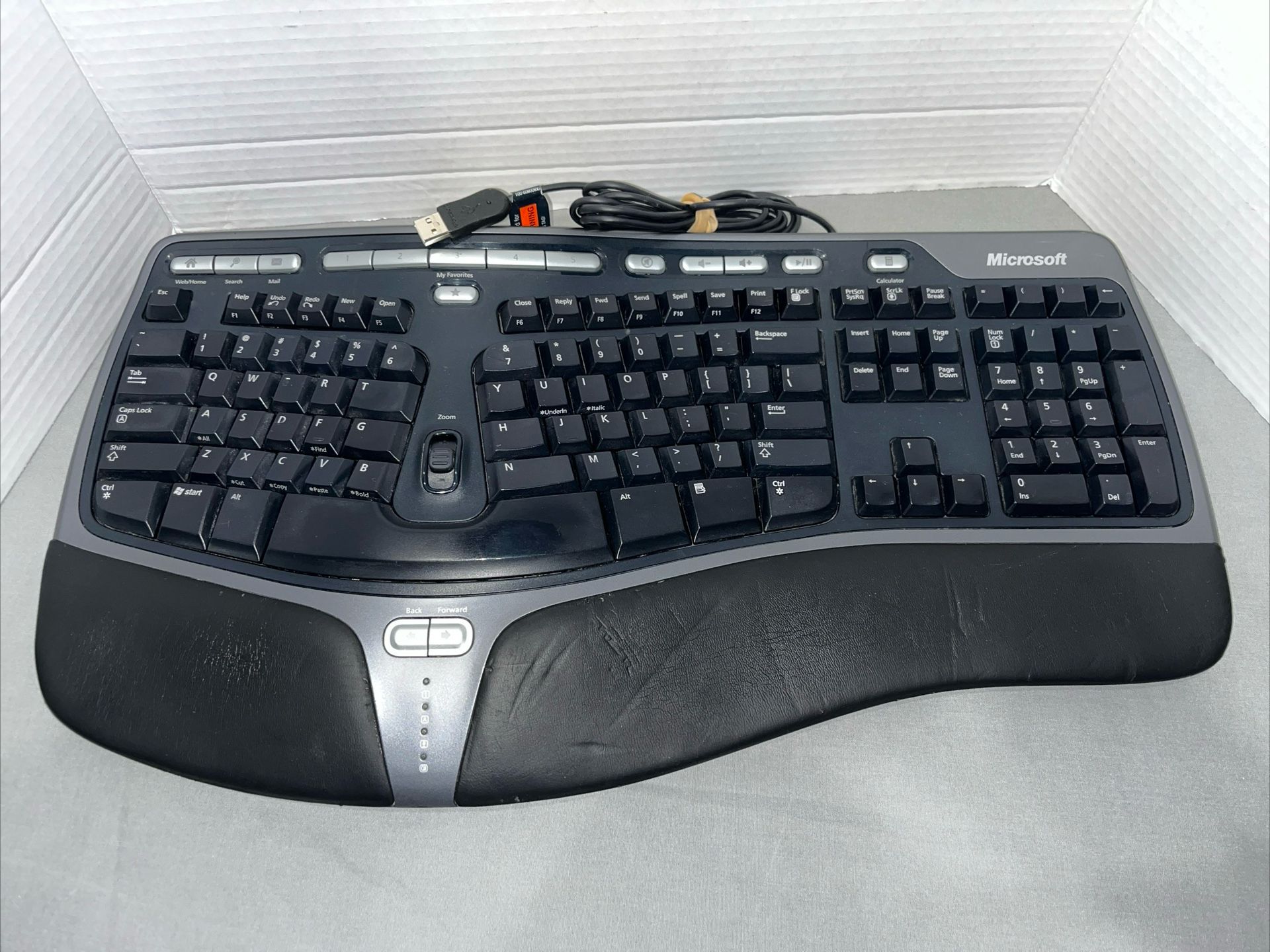 Microsoft Natural Ergonomic USB Wired Keyboard 4000 V1.0 Black Tested Works