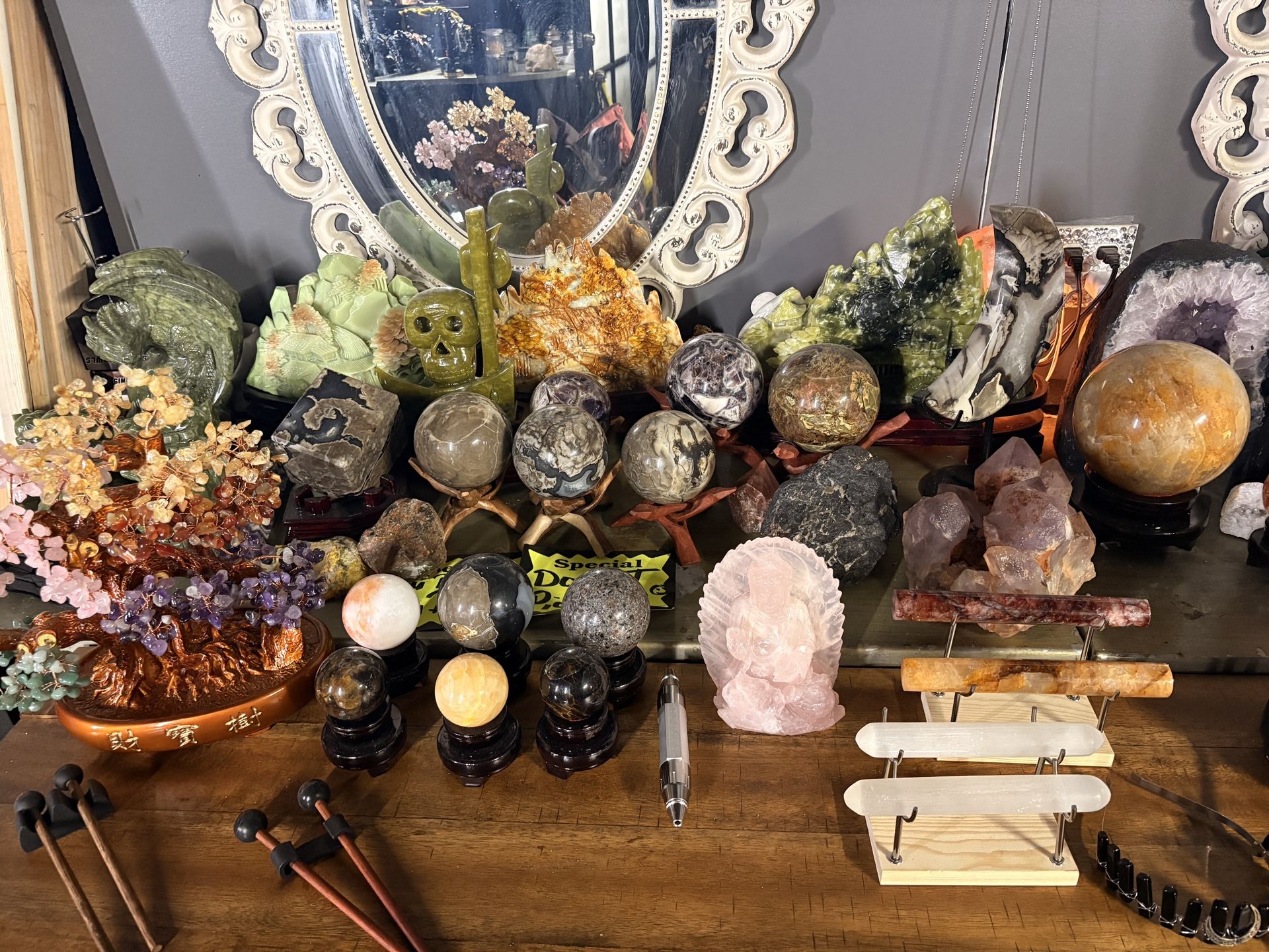Large Gems & Crystals Lot