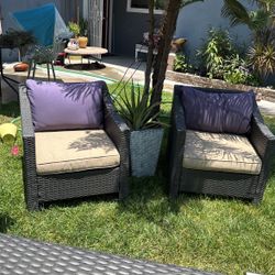 muebles de patio en buena condicion juego de savila y fos asientos
