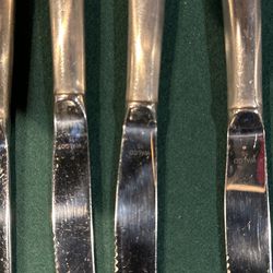 Walco Heavy Weight Steak Knives (12 knives) 1 of 3