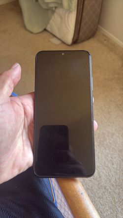 Cell phone stratus c8