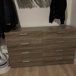 8 drawer dresser!!