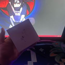 Airpods pro (2nd generation) with Magsafe charging case (USB-C)