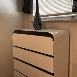 Dresser and Nightstand 