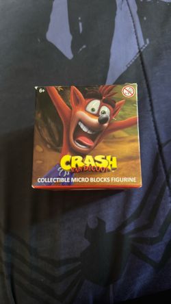 Crash micro Blocks Figurine