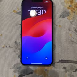 iPhone 14 Plus 128GB – Like New, Unlocked