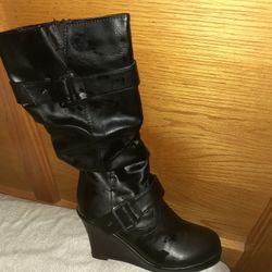 Comfortable Women Boots For Winter Size 61/2