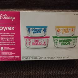 Pyrex Decorated Food Storage 8 Piece Set--Disney's Minnie Mouse--Brand New