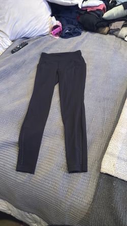 Women’s Lululemon black running pants leggings size 6