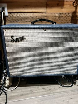 Supro 1668 RT tremolo 1x12 tube amp , mint