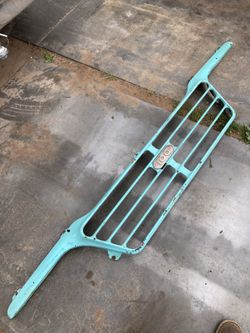 Straight 1968 Dodge Truck Pick Up 100 Grill Front Grille Nice W Emblem 