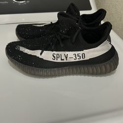 Yeezy boost 350 v2