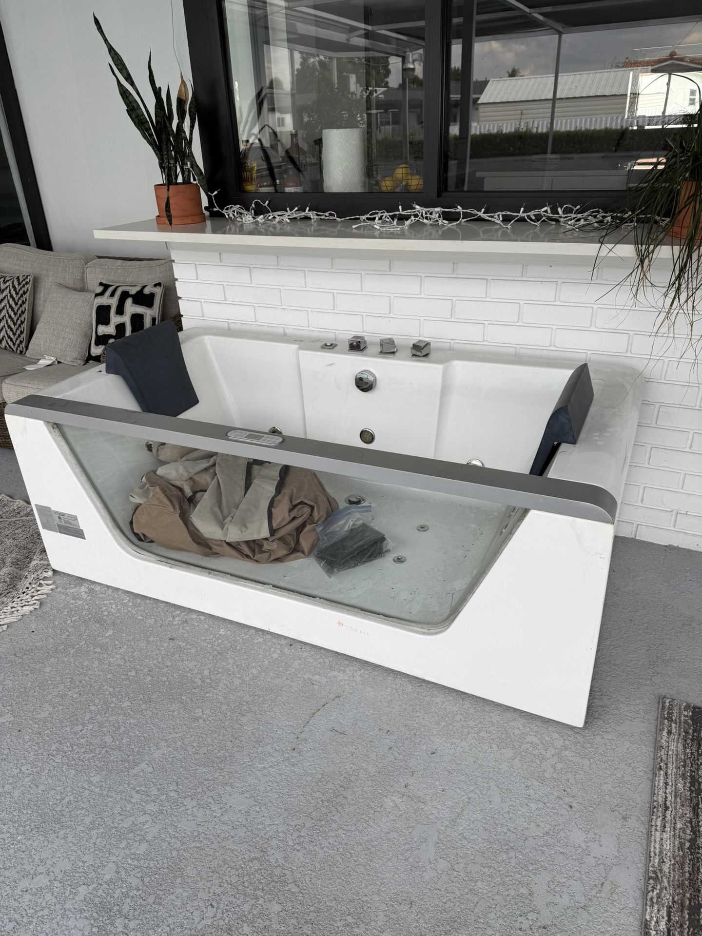 AM196ETL 71 in. Acrylic Whirlpool Bathtub Jacuzzi Hot Tub