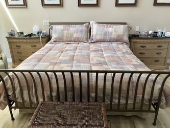 King Size Metal-Frame Sleigh Bed