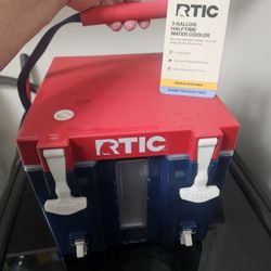 New 3 Gallon RtIc Half Time Water Cooler