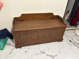 Wooden storage bench chest