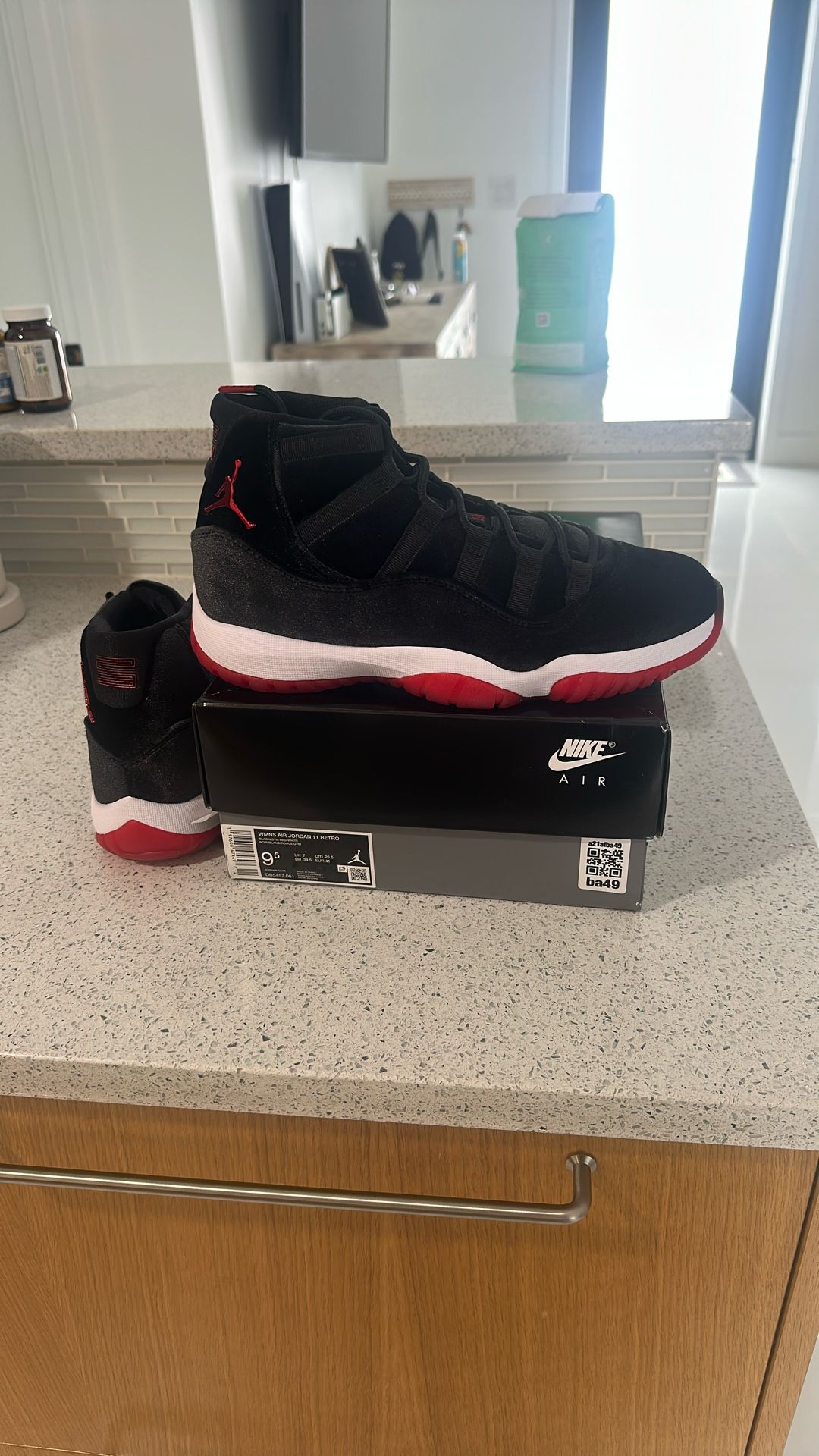WMNS Jordan 11 Bread Velvet (9.5 Women)