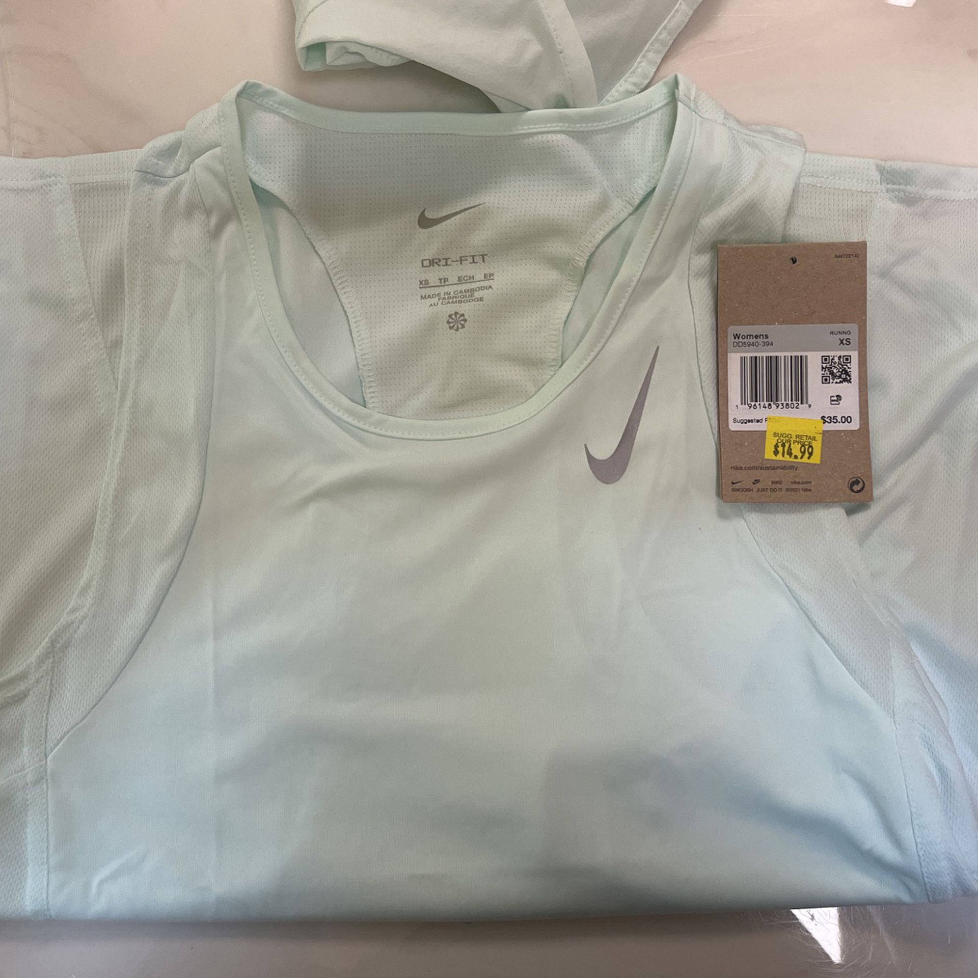 Nike Women’s Athletic Wear Lot for Sale in Tumwater, WA - OfferUp
