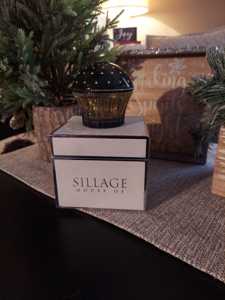 House Of Sillage Nouez Moi Parfum