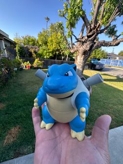 Pokemon Blastoise Vinyl Figure