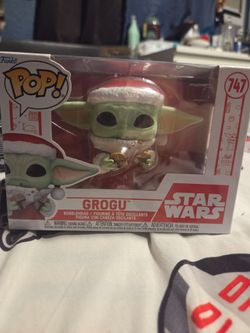 Grogu Funko Pop christmas edition