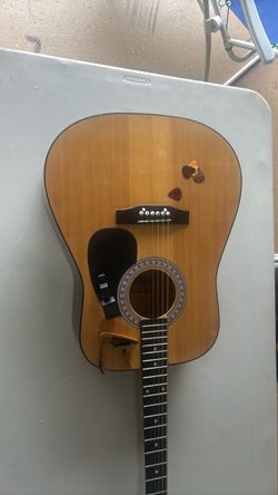 6 string guitar