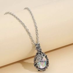  Necklace and Earrings