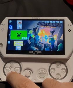 PSP GO LOADED w GAMES