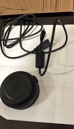 USB dock for Nikon F mounted lenses