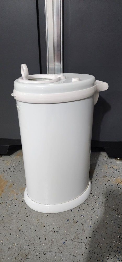 Diaper Pail - Ubbi