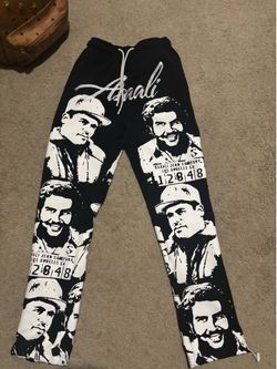 Asaali sweats