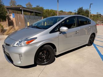 2015 Toyota Prius Hybrid Two
