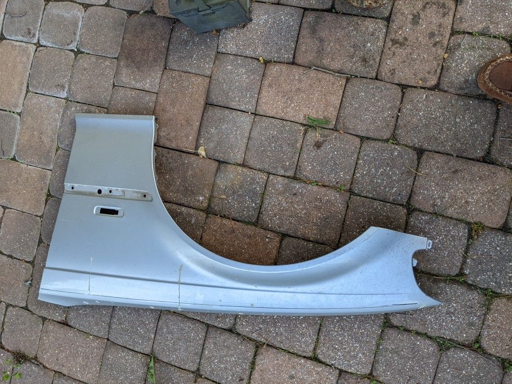 2003 330ci E46 Driver's/Left Front Quarter Panel