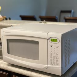 Fully Functioning microwave