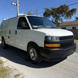 2019 Chevrolet Express 2500 Cargo Van 
