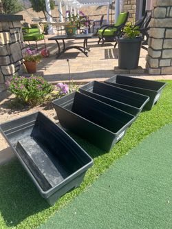 5  Plastic 23 x10 flowering or herb  Beds $5 Ea.