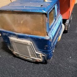 ERTL Toy Dump Truck 