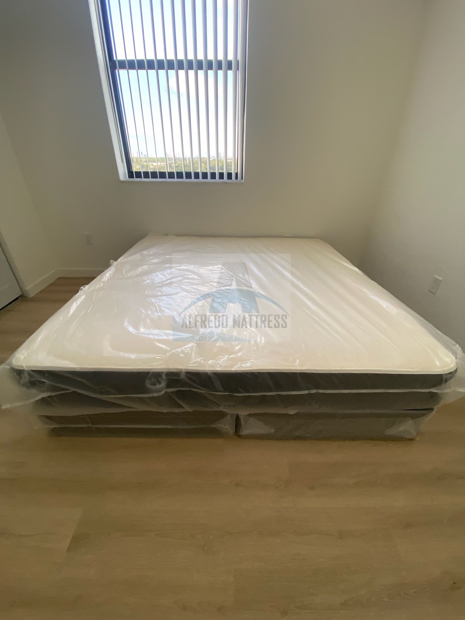 King mattress regular and box spring set (2pc - brand new)