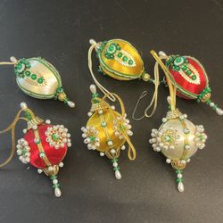 6 Vtg Push Pin Beaded Sequence Ornament Lot Red Green Gold Handmade Christmas 2"