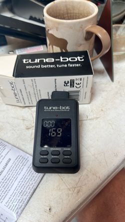 Tune-bot Drum Tuner